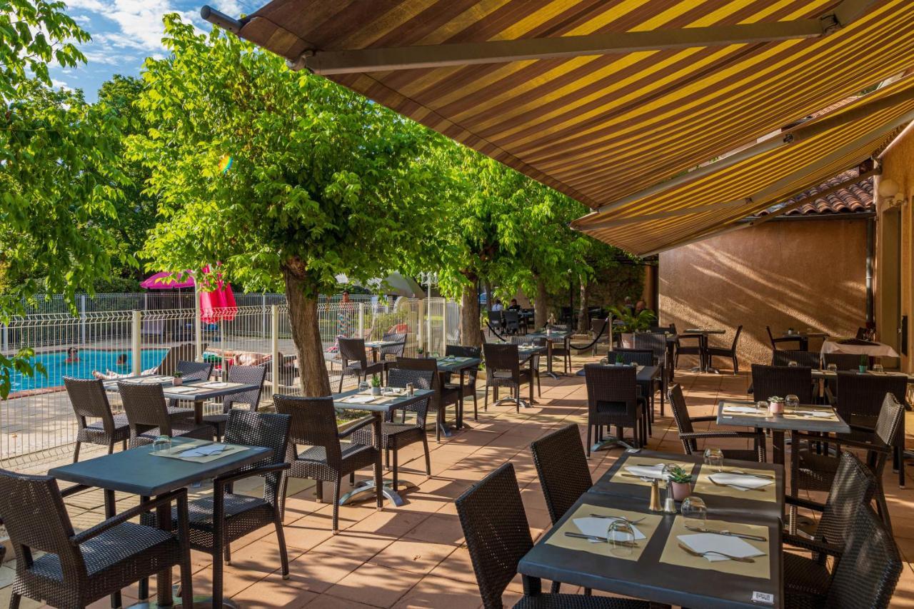 Hotel Logis Noemys Pont De L'etoile 3*