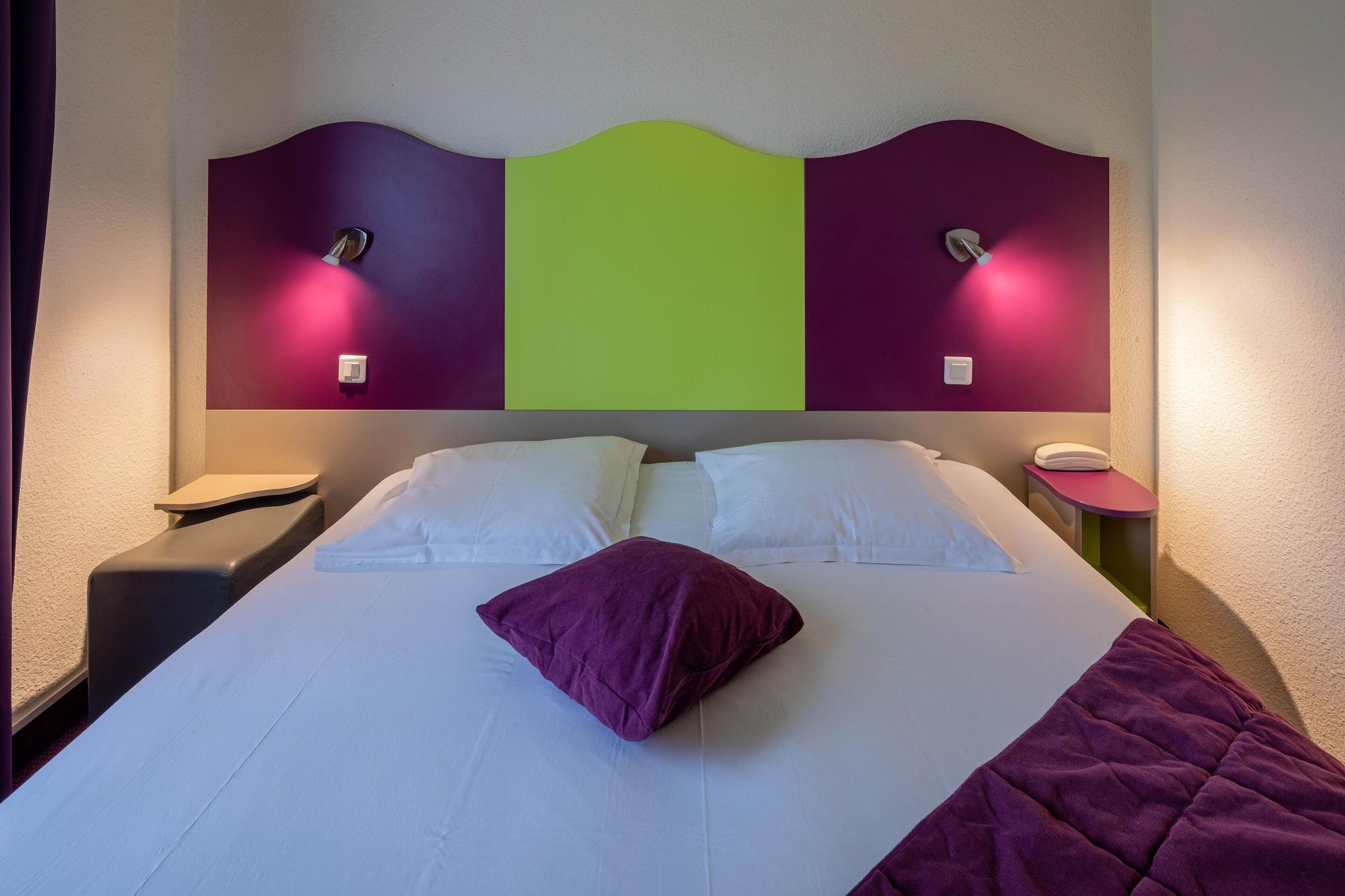 Logis Noemys Pont De L'etoile Hotel 3*